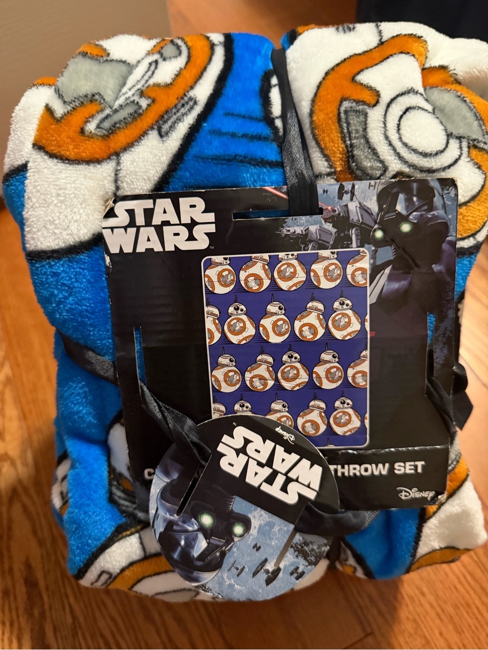Star Wars BB-8 Plush Throw Blanket - Blue, White & Orange, NWT, Rare find